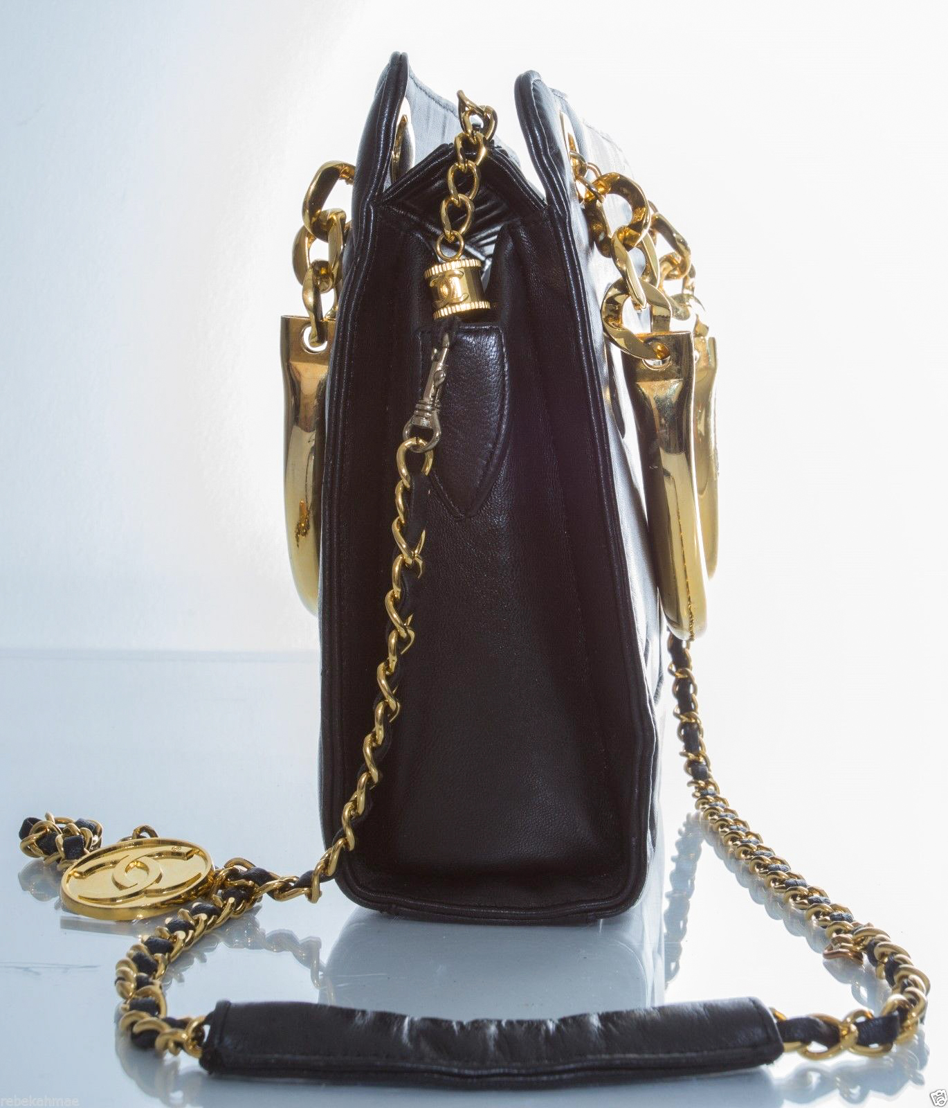 CHANEL Quilted CC Double Chain Shoulder Bag Leather Black Vintage Gold